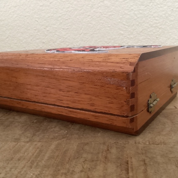 Cigar box purse with buccaneer logo - Picture 3 of 5